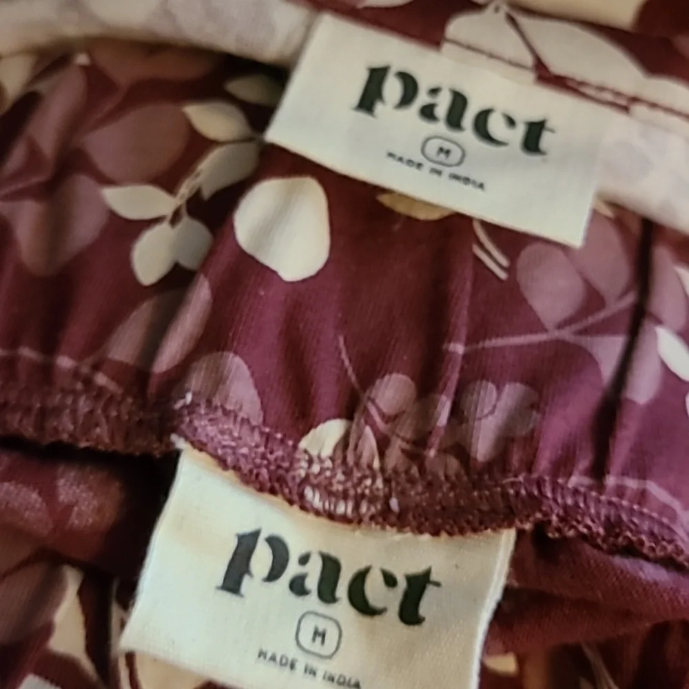 PACT Staycation Floral 3-Piece Lounge Set  In Organic Cotton Size Medium - Picture 8 of 10